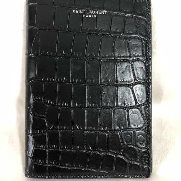 NIB SAINT LAURENT  PASSPORT  AND CARD HOLDER - Picture 2 of 5